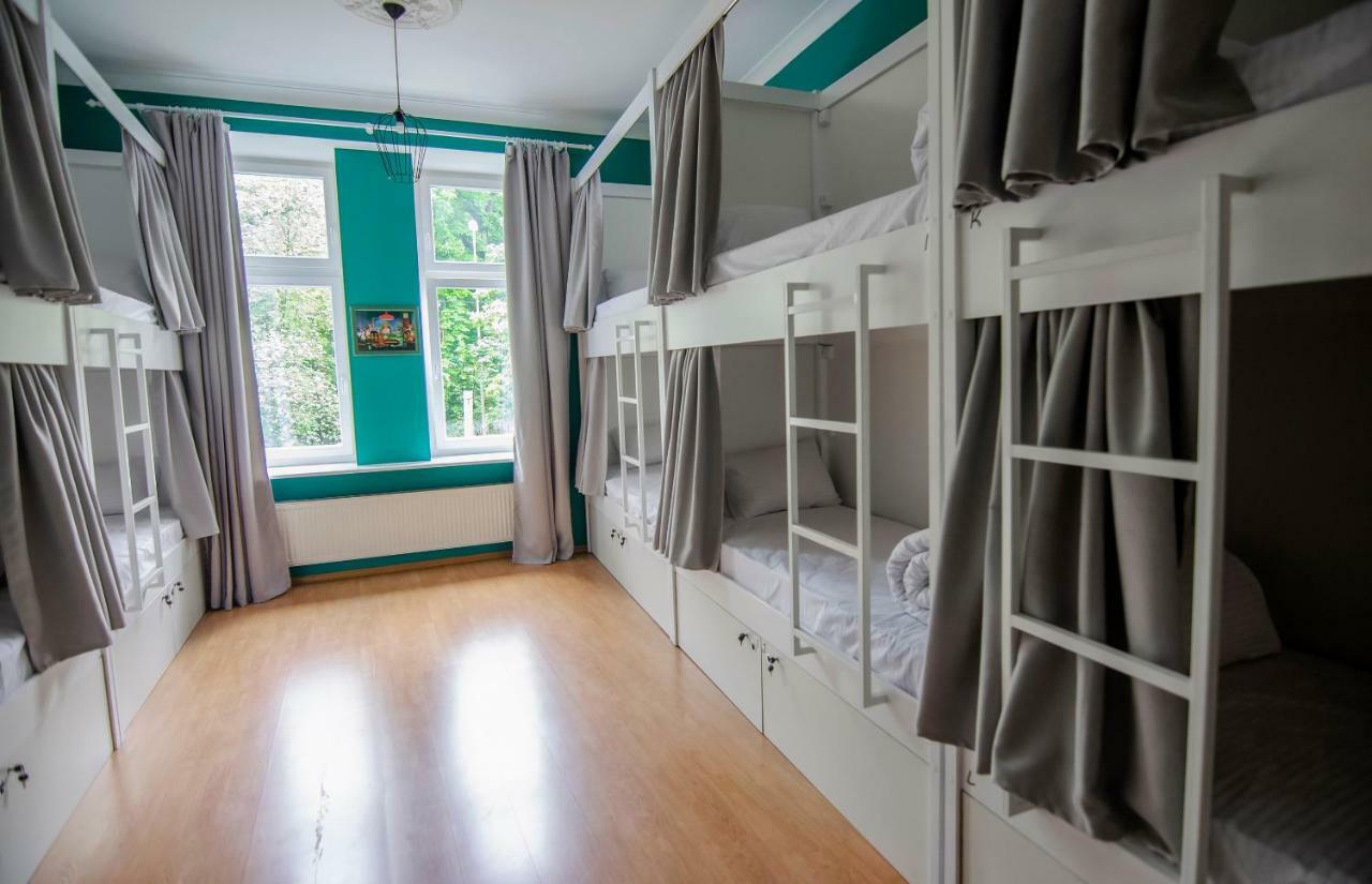 Friends Hostel Lviv Rustaveli Str Extérieur photo